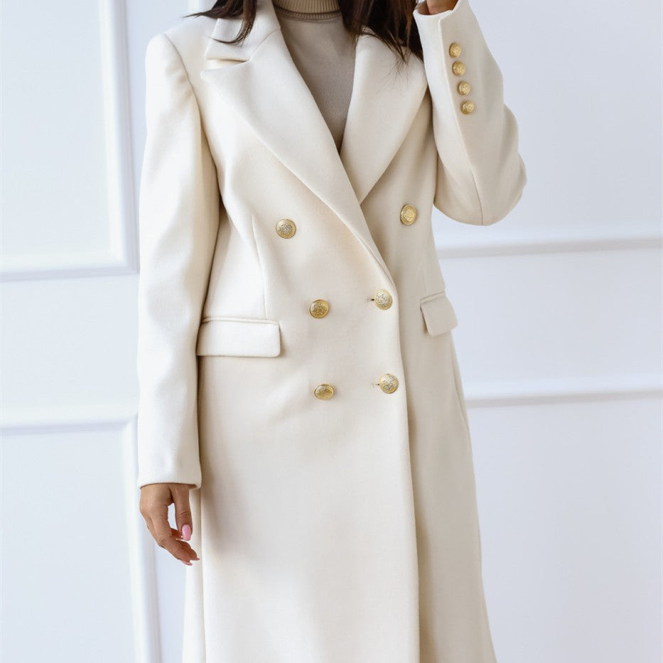 Veste Longue Classique et Modernité