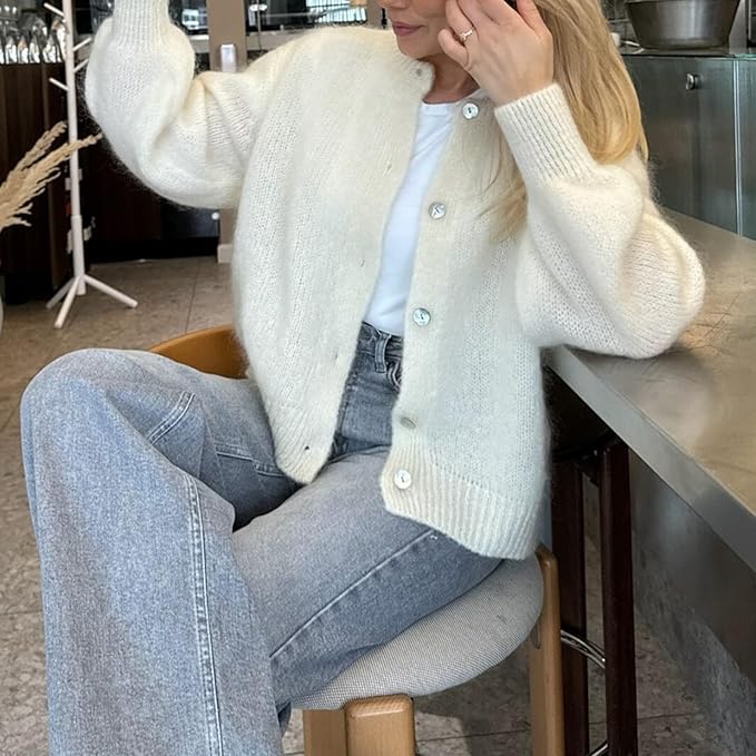 Cardigan court en tricot | Essentiel chic