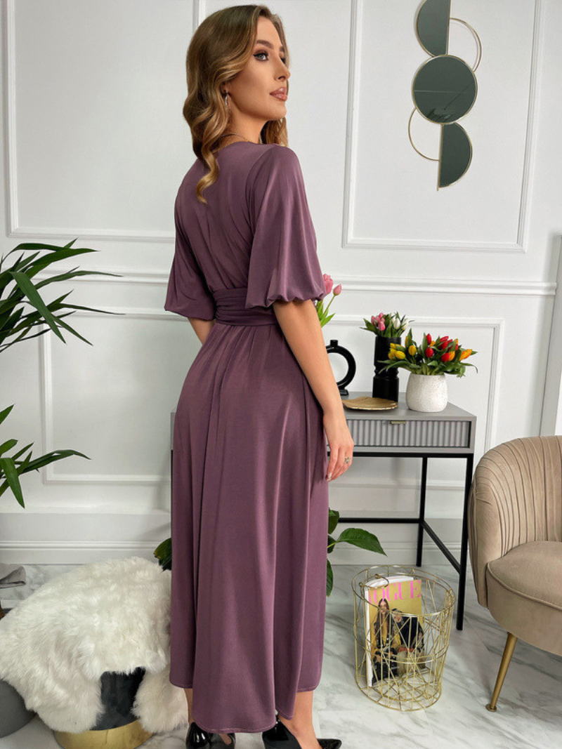 Robe Élégance Ceinturée  Chic à Col V