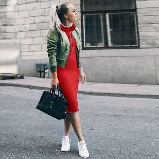 Maïa – Robe Pull Élégante à Col Montant