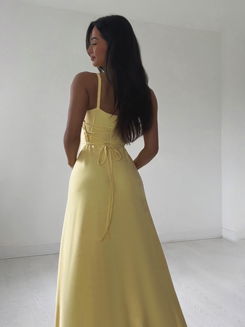Robe Élégante Ajustée Col V Femme