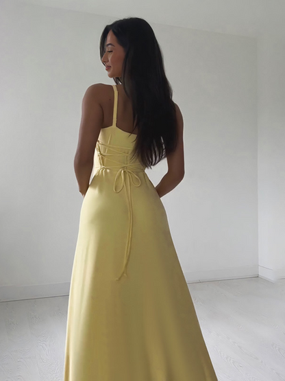 Robe Élégante Ajustée Col V Femme