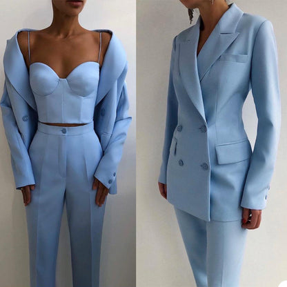 Élégance Structurée – Tailleur Femme Double-Boutonnage