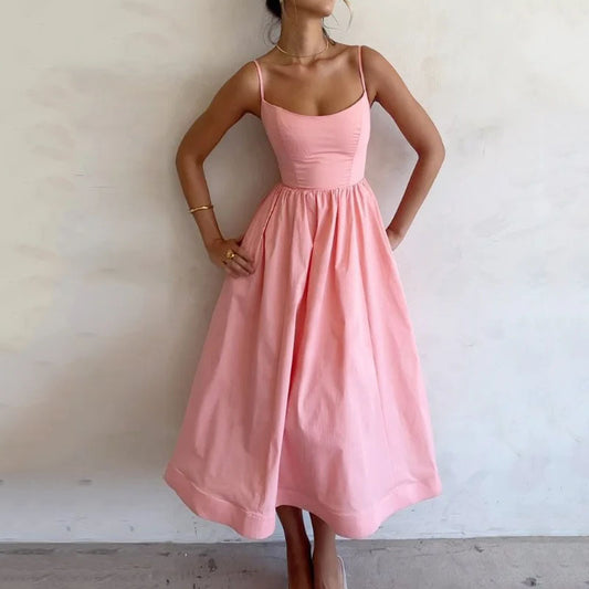 Robe d'Été à Bretelles – Fraîcheur & Séduction