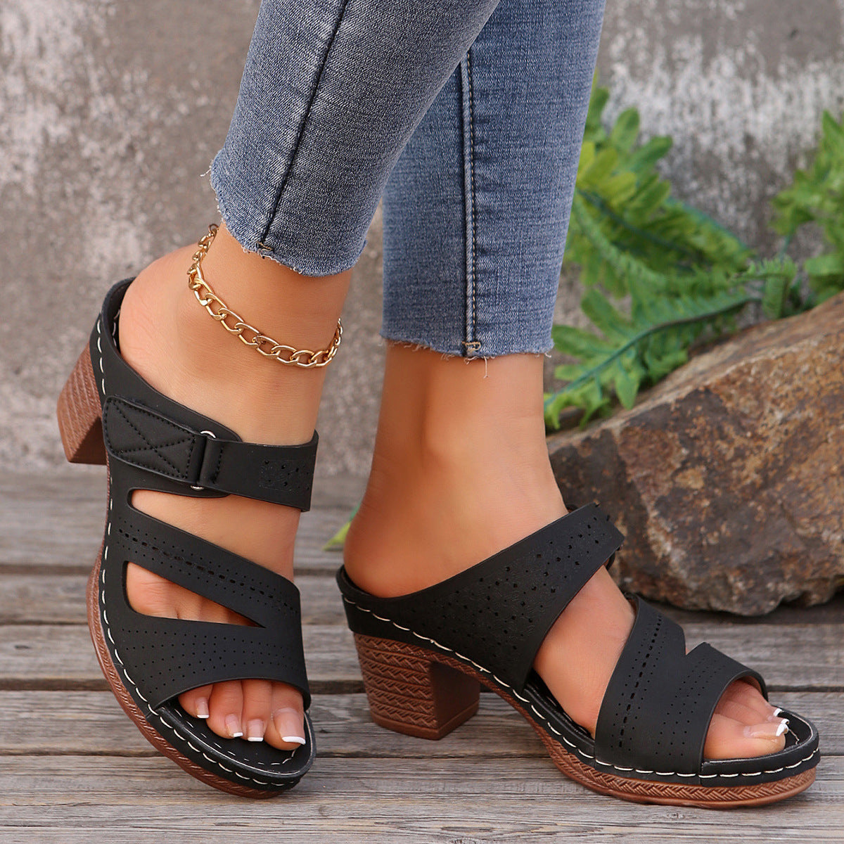 Mules à Talon Carré et Bout Ouvert